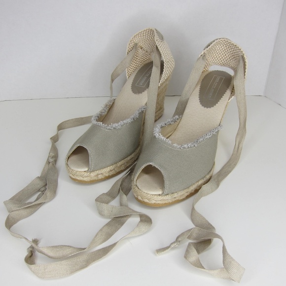 Saks Fifth Avenue Shoes - Saks Fifth Avenue Lace Up Wedges Size 9